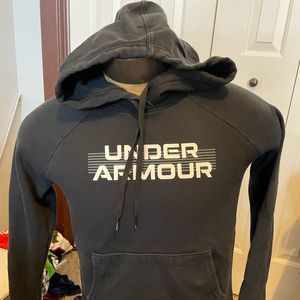 Under Armour Mens Small HeatGear Black Hoodie